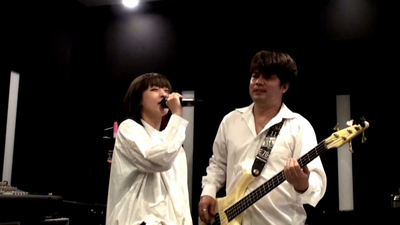 あなたと握手 - aiko - YouTube