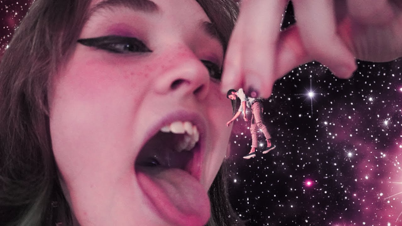 Giantess vore vid