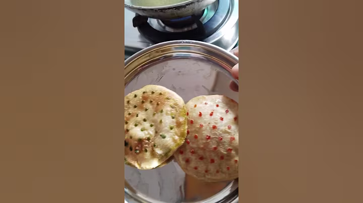 woldest best crispy Puri 🌍 #streetfood #foodie #roti #indianfood #mosturaskitchen #youtubeshorts