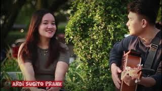 PRANK INDONESIA ! INI SIH BUKAN NIAT NGAMEN TAPI NGAJAK KENALAN 😂