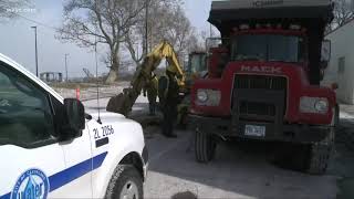 Area outdoor workers brave frigid weather conditions