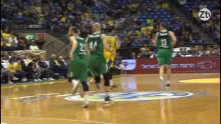 Jankūnas connects with Kavaliauskas for a dunk in Tel Aviv