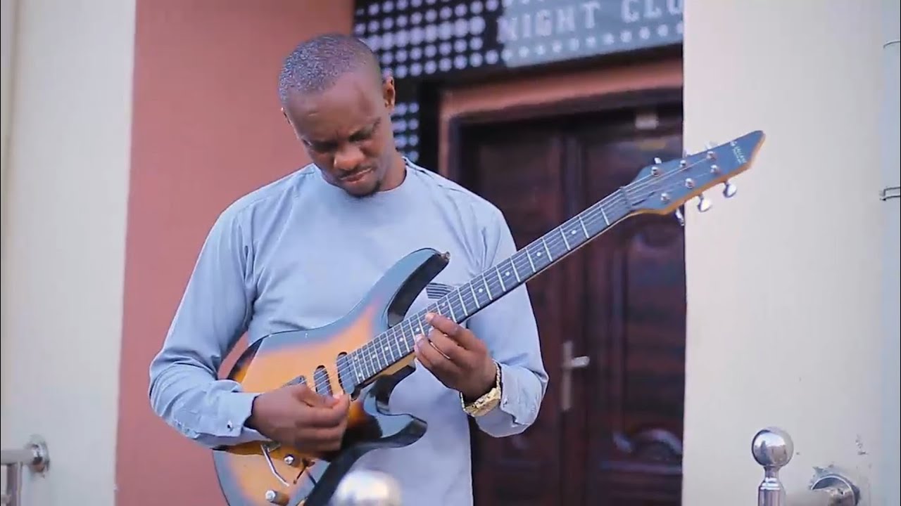 Prof Chikobi - Zukwaanuike (Official Video)