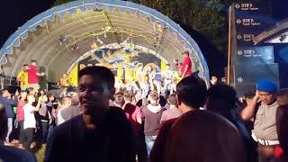 Seberkas sinar (Vivi) mustika rock dangdut berakhir ricuh