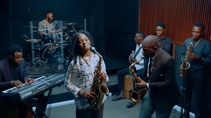 BECAUSE HE LIVES- SAXOPHONE SMOOTHJAZZ COVER FT TEMILAYO ABODUNRIN