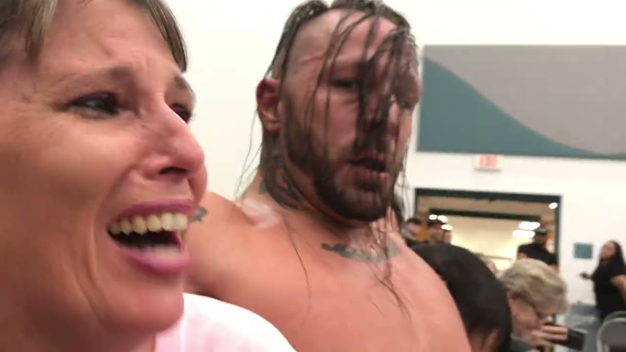 Матч за звание чемпиона Флориды среди военнопленных «Конец эпохи»: Август Артуа против Ноа Вейла