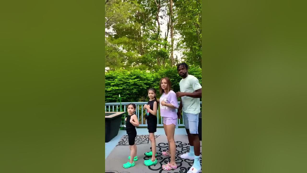 Chicken Dance Prank On Scarlett #Shorts