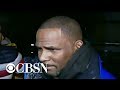 R. Kelly turns himself in to Chicago police