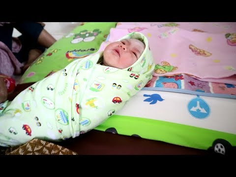 Video: Cara Membaptiskan Bayi