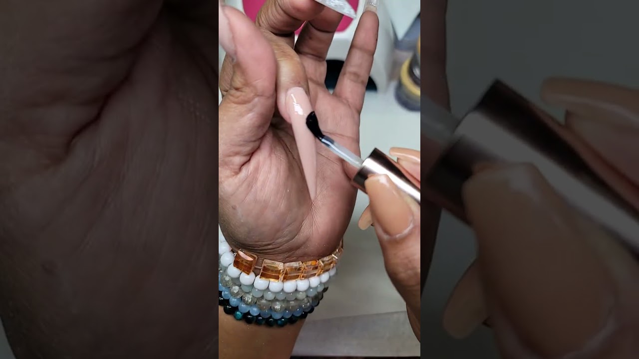 Gel application tips that will help you 