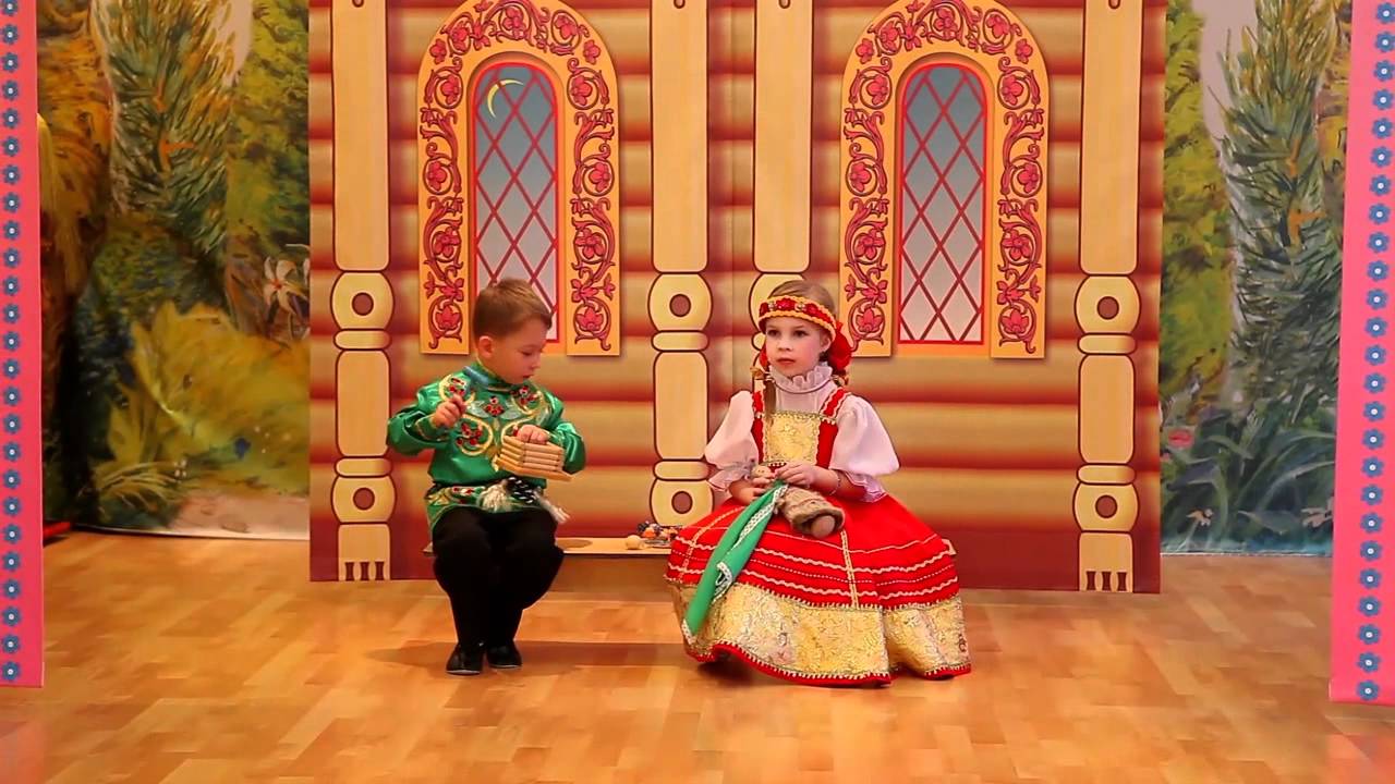 Оригинальный танец с корзинками в детсаду