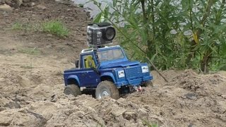 RC Land Rover Defender  im Gelände  ;   Радиоуправляемый Land Rover Defender для бездорожья