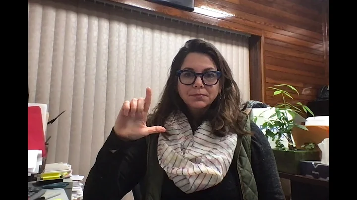 ASLG 101 Hello, may name is Maryellen Simas, nice ...