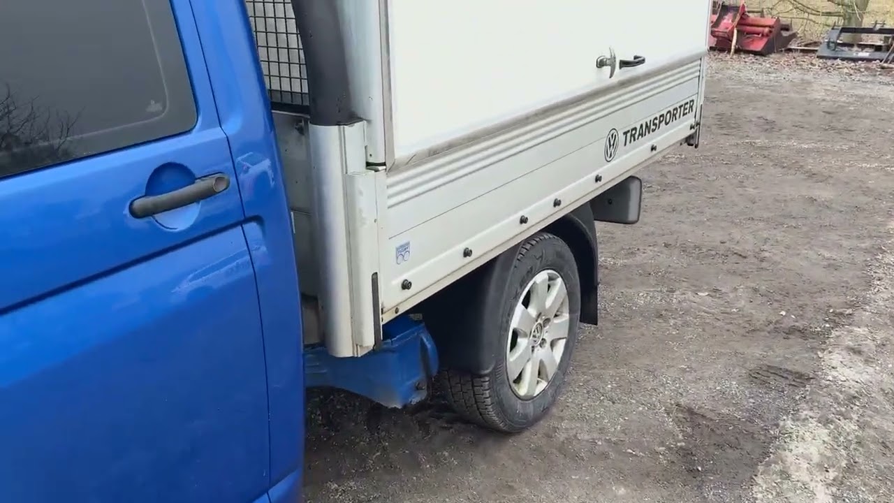 Lätt lastbil VW PICKUP DH 2,5 AUT