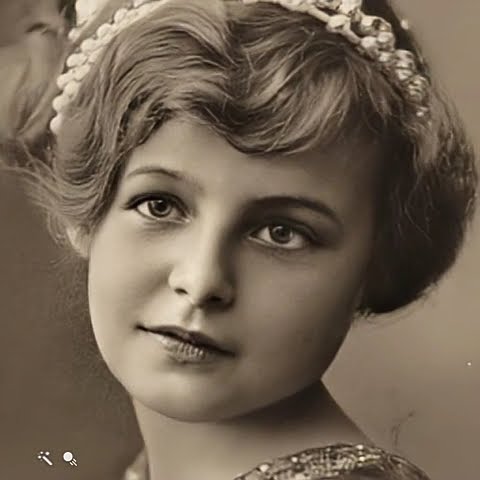 Девочка подросток 1898г нейросеть #shorts - YouTube