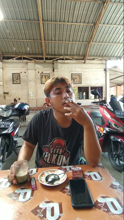 Story Wa Ngopi Warung Kopi Waris Bolorejo Kauman Tulungagung #short #shorts #ngopi