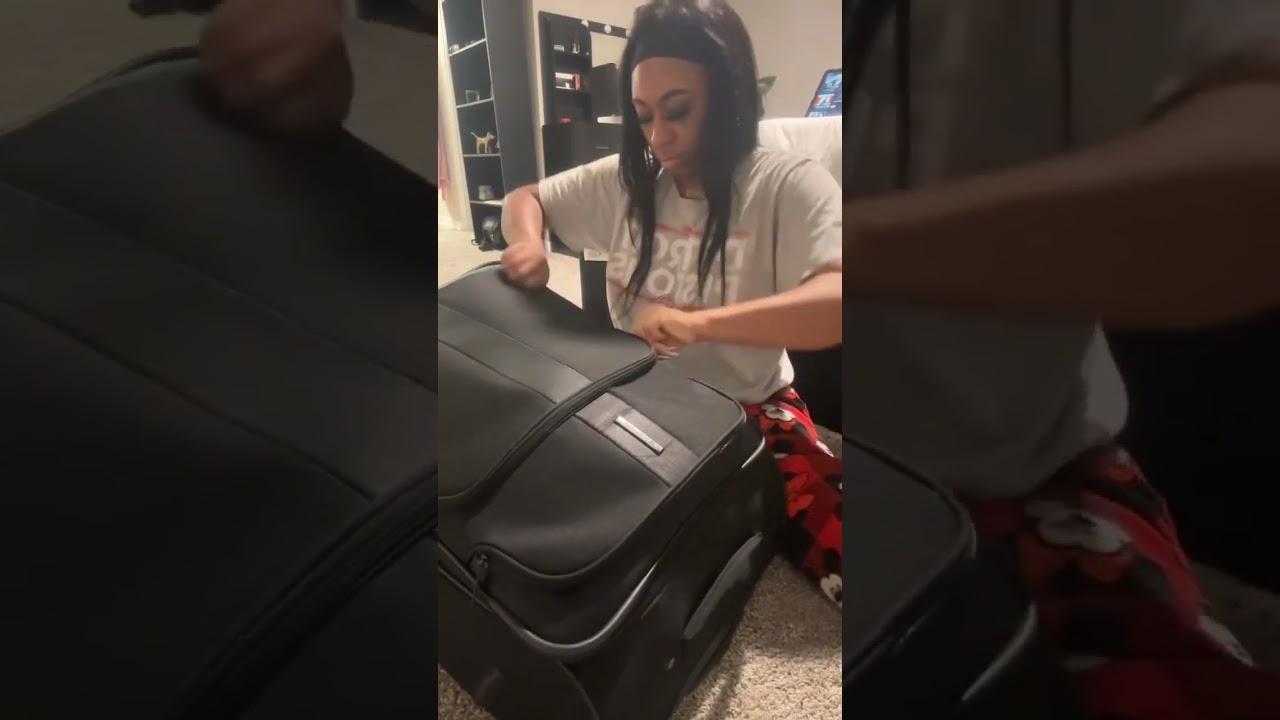 Do you pack the night before for a trip?? 👀🤔 