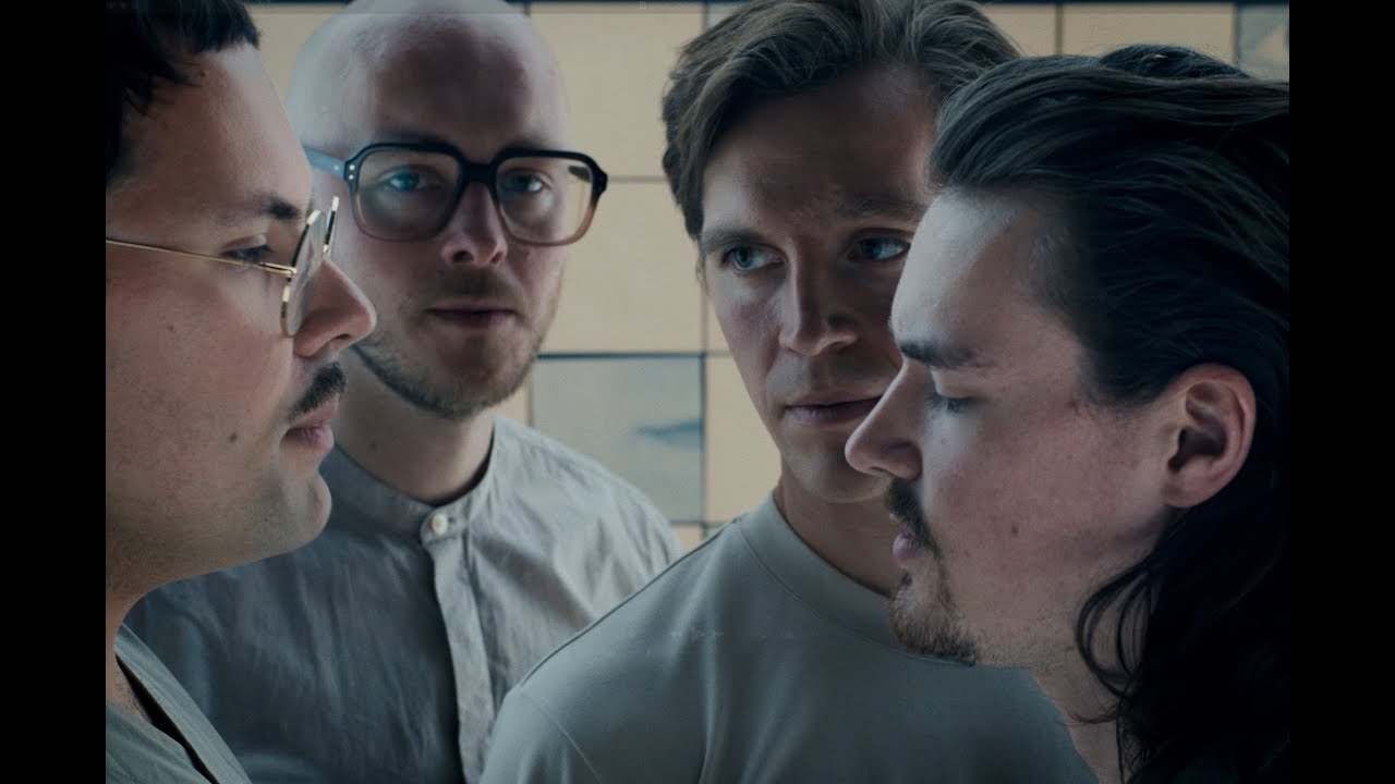 Watch Paket - Pudeldame (official music video) on YouTube Watch Paket - Pudeldame (official music video) on YouTube