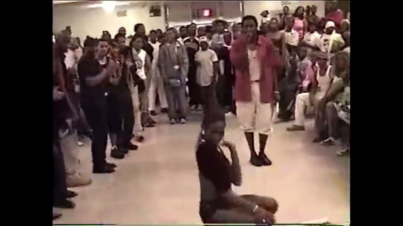 Daesja (Blahnik) Mizrahi 10's @ Paris Dupree Ball 2000