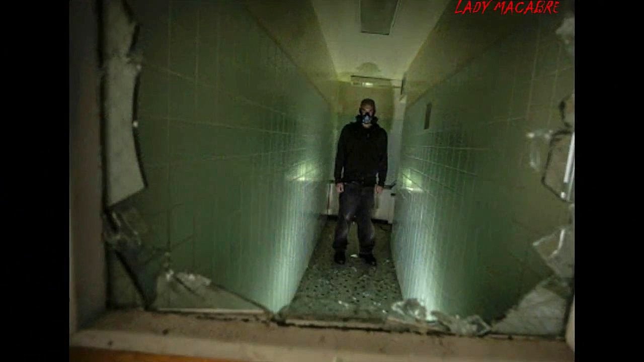 Приведения ребёнка в ресторан. Призраки детей в больнице. Призраки детей в больнице. Паранормальные случаи. Паранормальное явление психиатрическая больница.