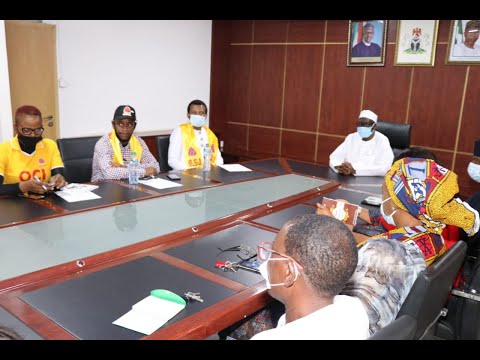 Dr Chris Ifediora (President, OCI Foundation) talks to NOAs DG & top staff; Abuja, Nigeria; 27/1/22