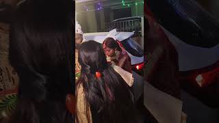 বাড়িতে বউ এলো।
