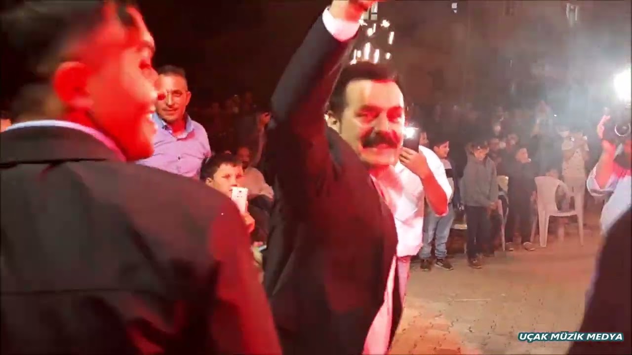 RAMAZAN ÇELİK ve EKİBİ 2022 Allanıyorsun Pullanıyorsunne İçtinde Sallanıyorsun Agaçköy düğün Kons01
