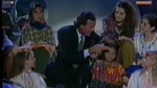 Julio Iglesias Unicef - Y aunque te haga calor (En vivo)