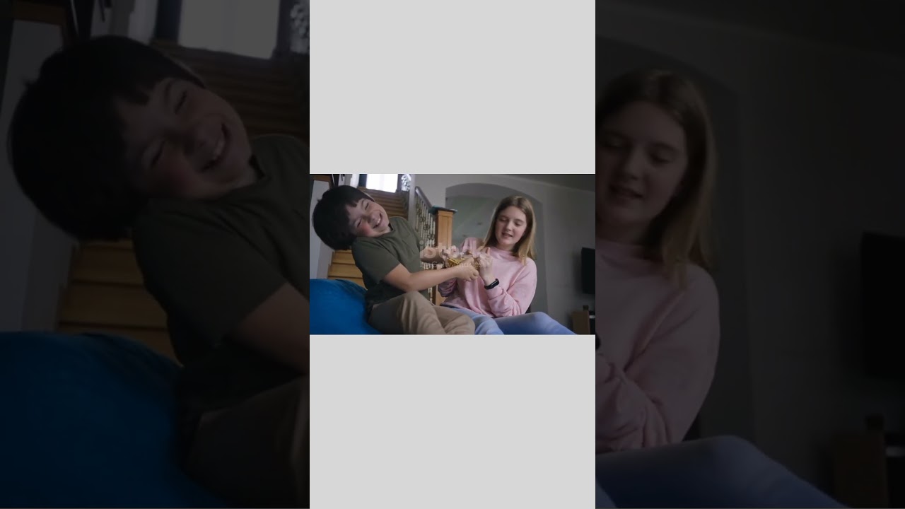 My brother fightinge 