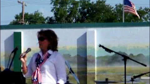 Susan Robertson sings "God Bless America"