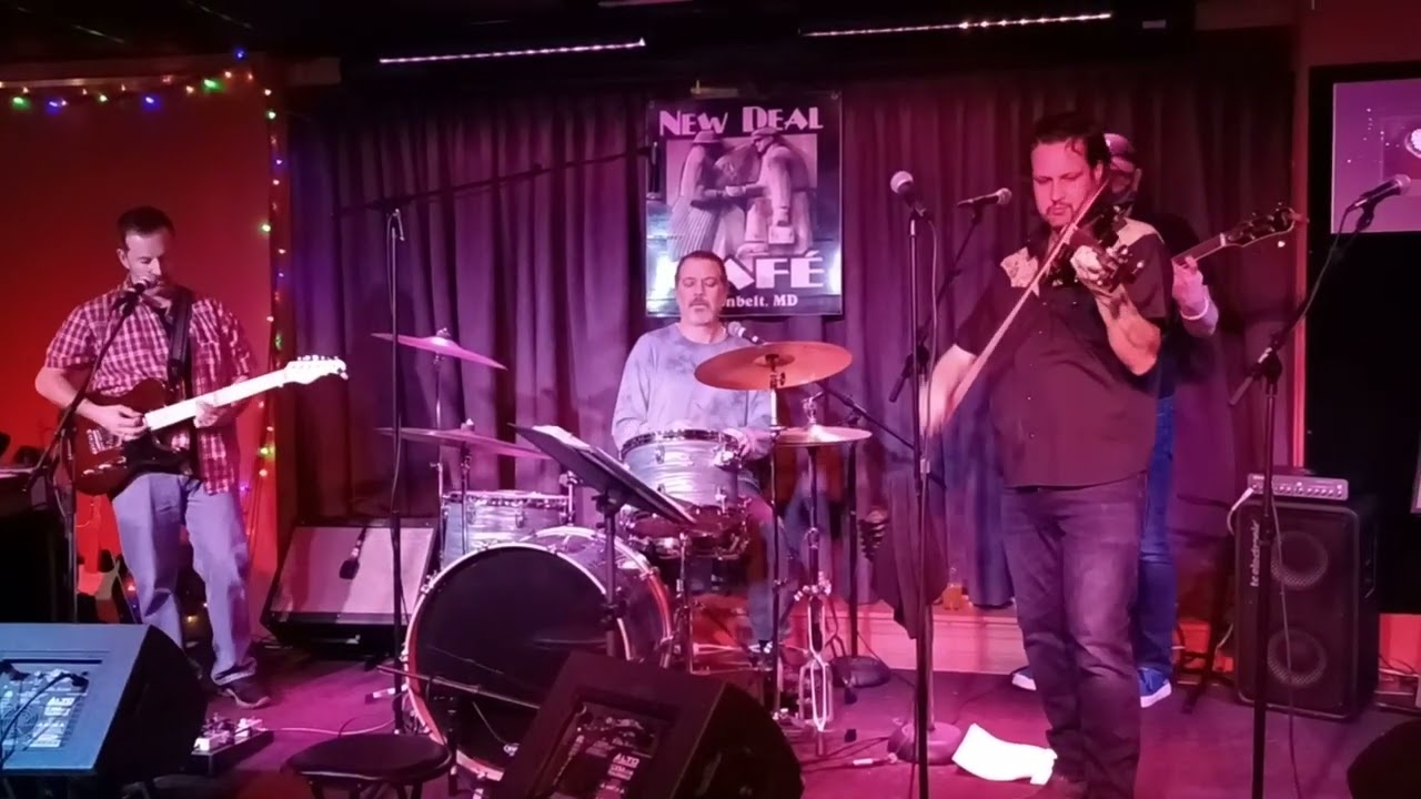 在 YouTube 上观看 The Roustabouts, Code Red, New Deal Cafe, Greenbelt, MD, 01/07/2023 在 YouTube 上观看 The Roustabouts, Code Red, New Deal Cafe, Greenbelt, MD, 01/07/2023