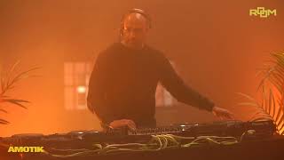 Amotik W room Lab  Room Trax