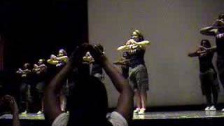 Que-Delta Week Fall 06 Steptease