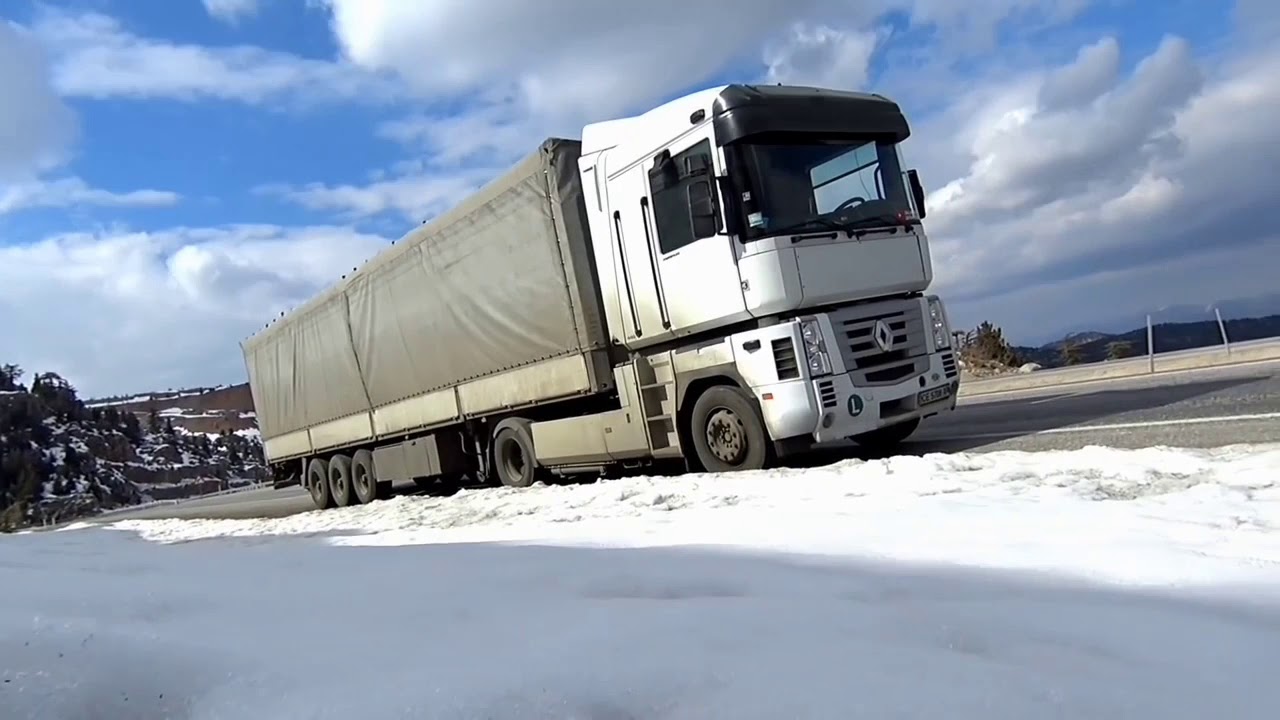 Дальнобой по россии свежие видео. Рено Магнум Дальнобой. Магнум Дальнобой 5708. Рено Магнум 480 Дальнобой 5708. Дальнобой рейс 5708.