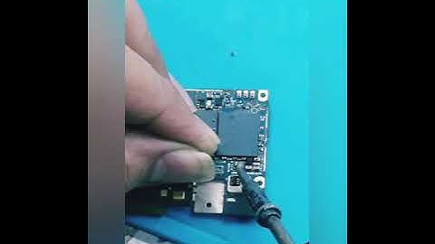 Oppo F1s blue display problem in water damage