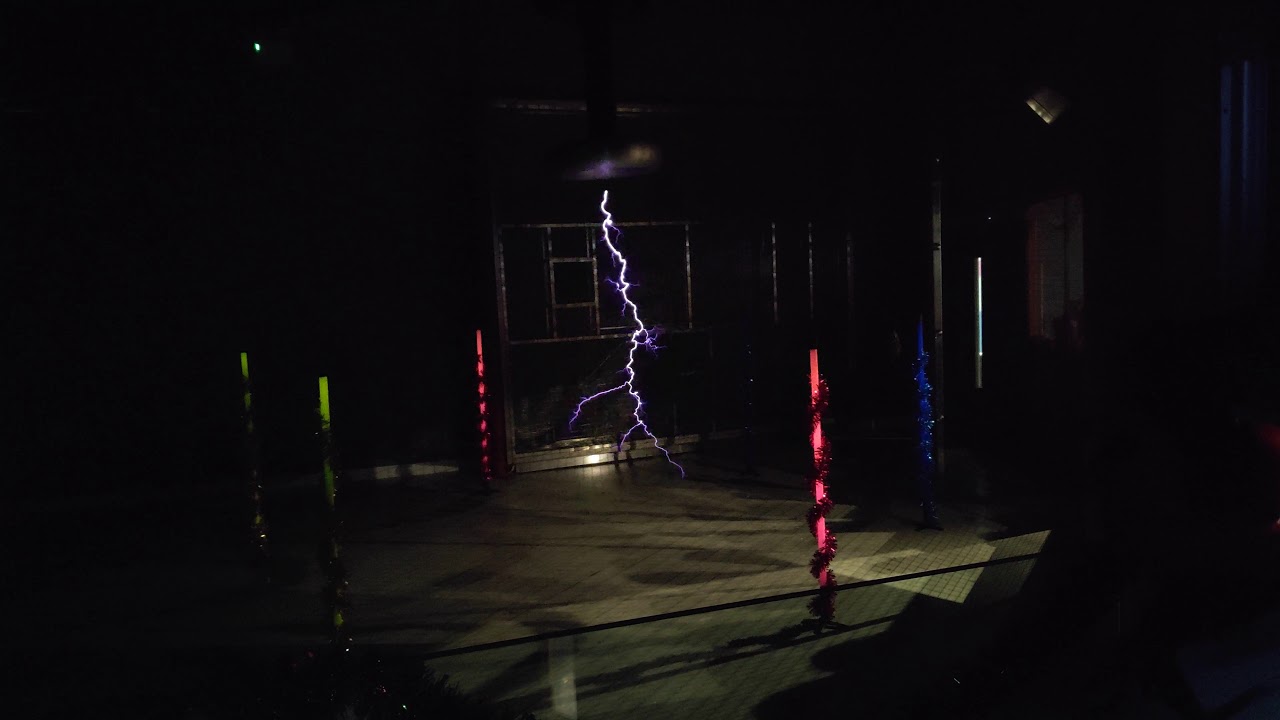 Tesla coil The Lightning Room Explorium Dublin YouTube