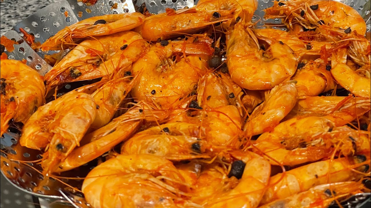 Jamaican scotch pepper shrimp/ middle quarters style st bess🇯🇲 YouTube