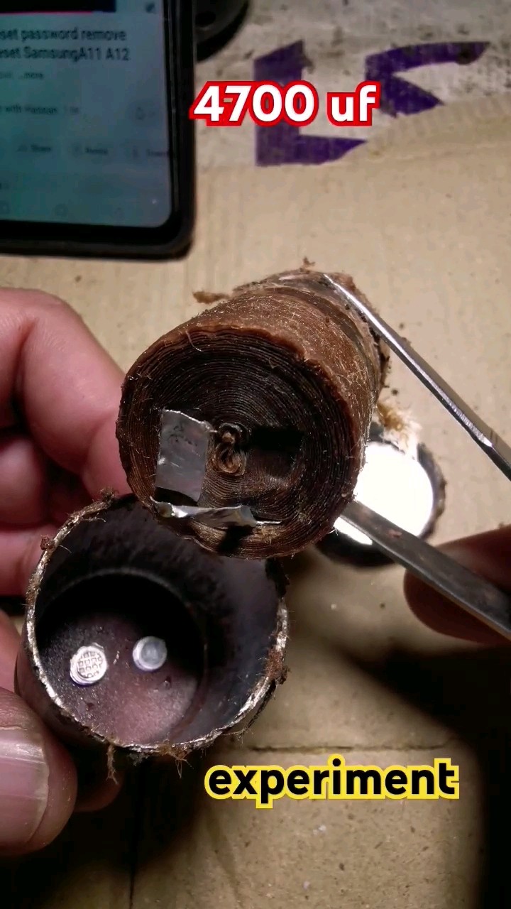 capacitor 4700 uf 50v experiment - YouTube