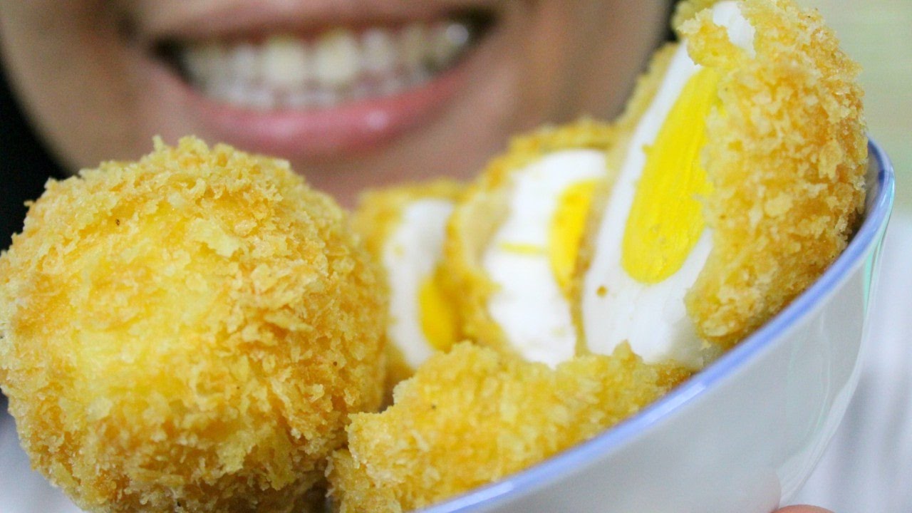 ASMR Eating Breaded Deep Fried Duck Eggs Homemade in the Philippines ...
