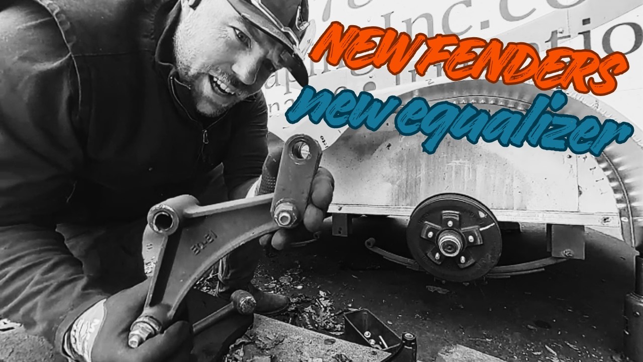 Замена алюминиевых крыльев на закрытом прицепе, а также замена уравнителей и элементов подвески.