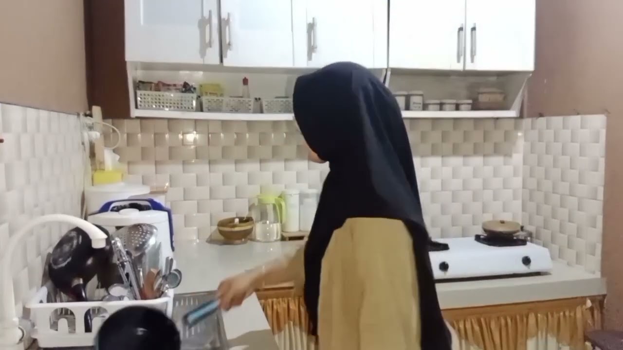 Kegiatan IRT, Beberes Rumah Minimalis, Sat Set, Harus Pinter Sambih Sambih