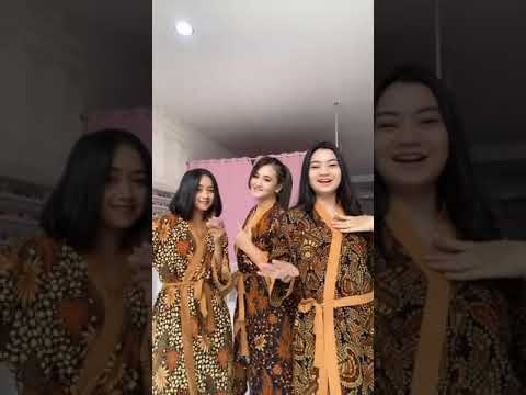 #Tiktok Tante devina