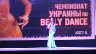 Смотреть восточный танец Елена Бигдан соло(В этом видео предлагаю посмотреть восточный танец., 2013-12-17T19:57:58.000Z)