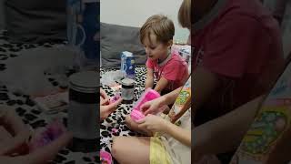 Подарки Деткам Вернулись Домой Gifts For The Kids, Have Returned Home #Beautifulgirl #Shortvideo