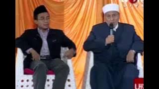 Download lagu Syekh Wahbah Zuhaili & Yusuf Mansur: Berobat dengan Al-Quran 1/4