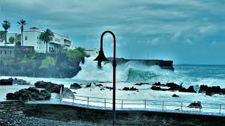 "Puerto de la Cruz" (Tenerife) "Cuando el Atlántico se enfada" - Staniscaster