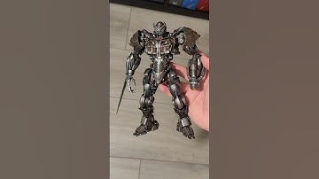 Posing YoloPark AMK Pro Scourge #yolopark #actionfigure #transformers #riseofthebeasts #scourge