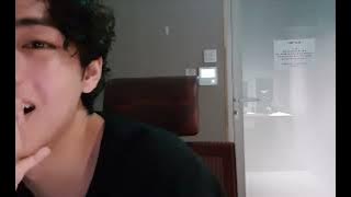 Taehyung's reaction to Namjoon's part in Boyz with Fun demo ver😆