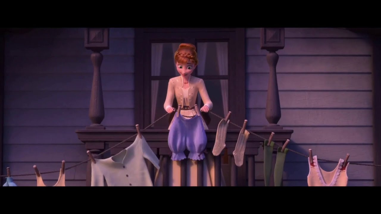 Anna holding bloomers Frozen 2 (2019) YouTube