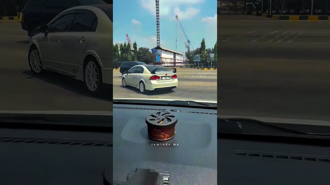 POV: Inside Port of Tanjung Priok, Jakarta 🇮🇩 That white Civic FD just hits different..⚪🔥